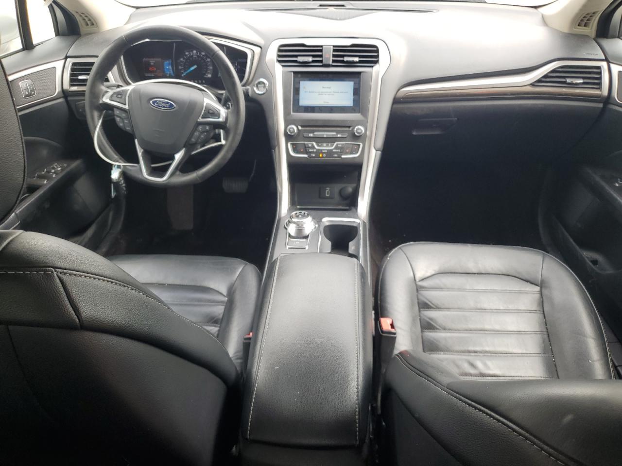 Ford Fusion Se Image 6