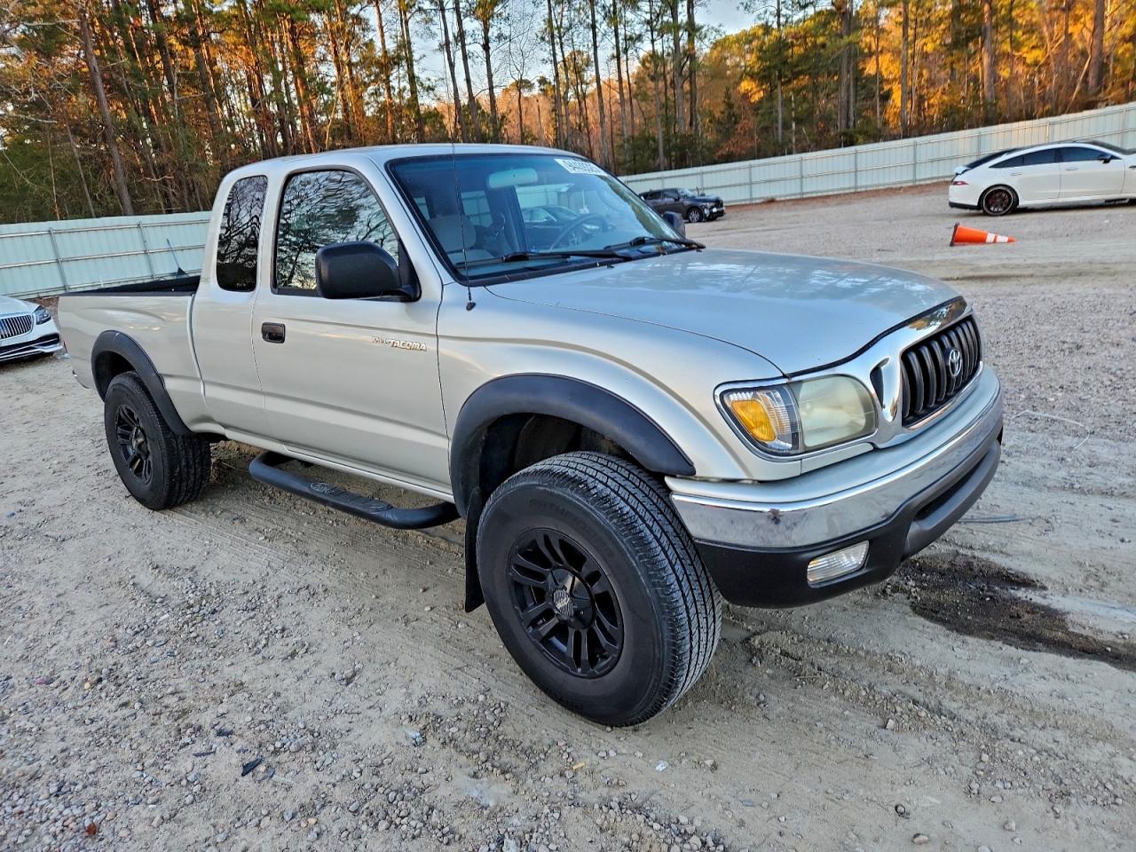 Toyota Tacoma Xtracab Image 10