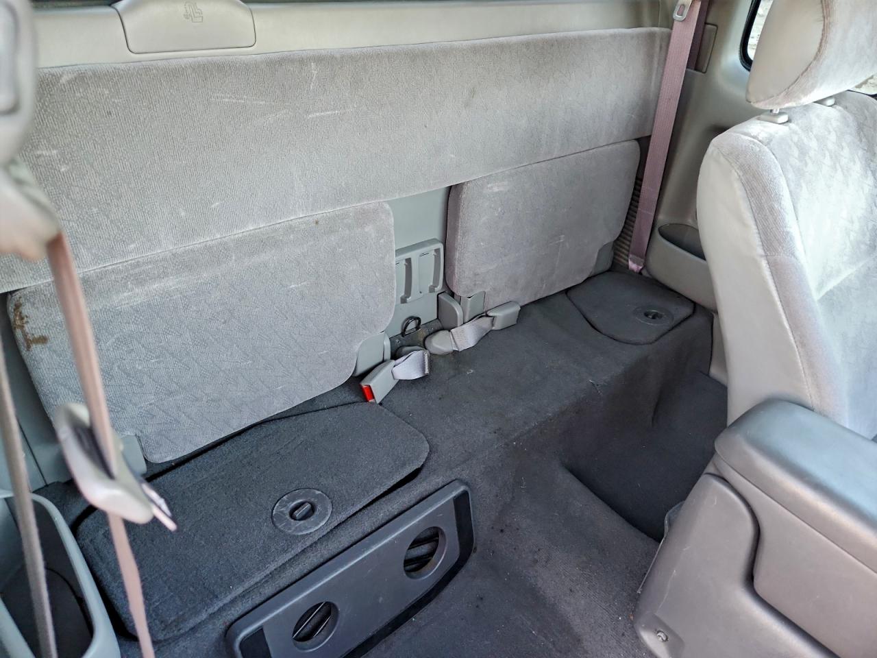 Toyota Tacoma Xtracab Image 5