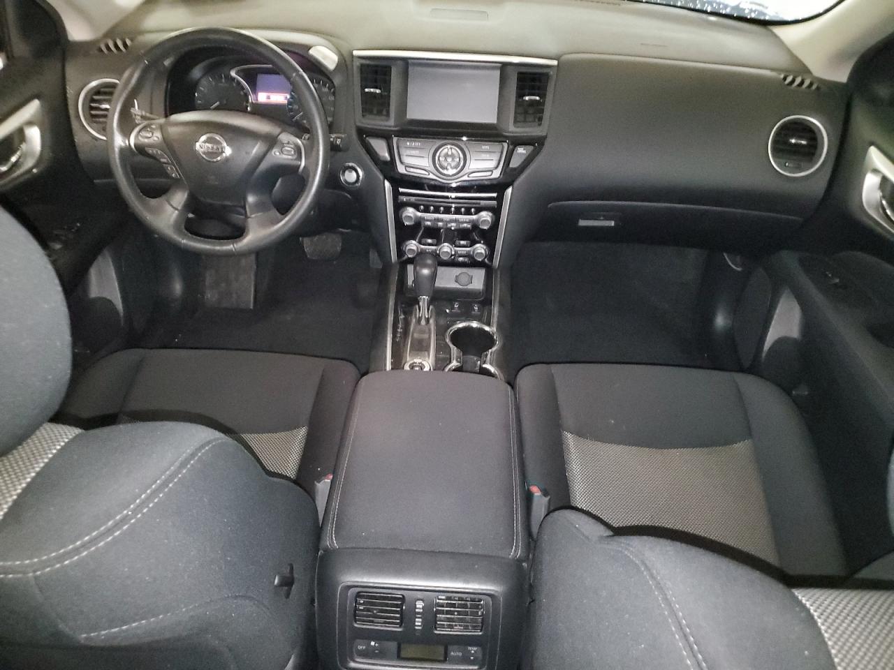 Nissan Pathfinder S Image 6