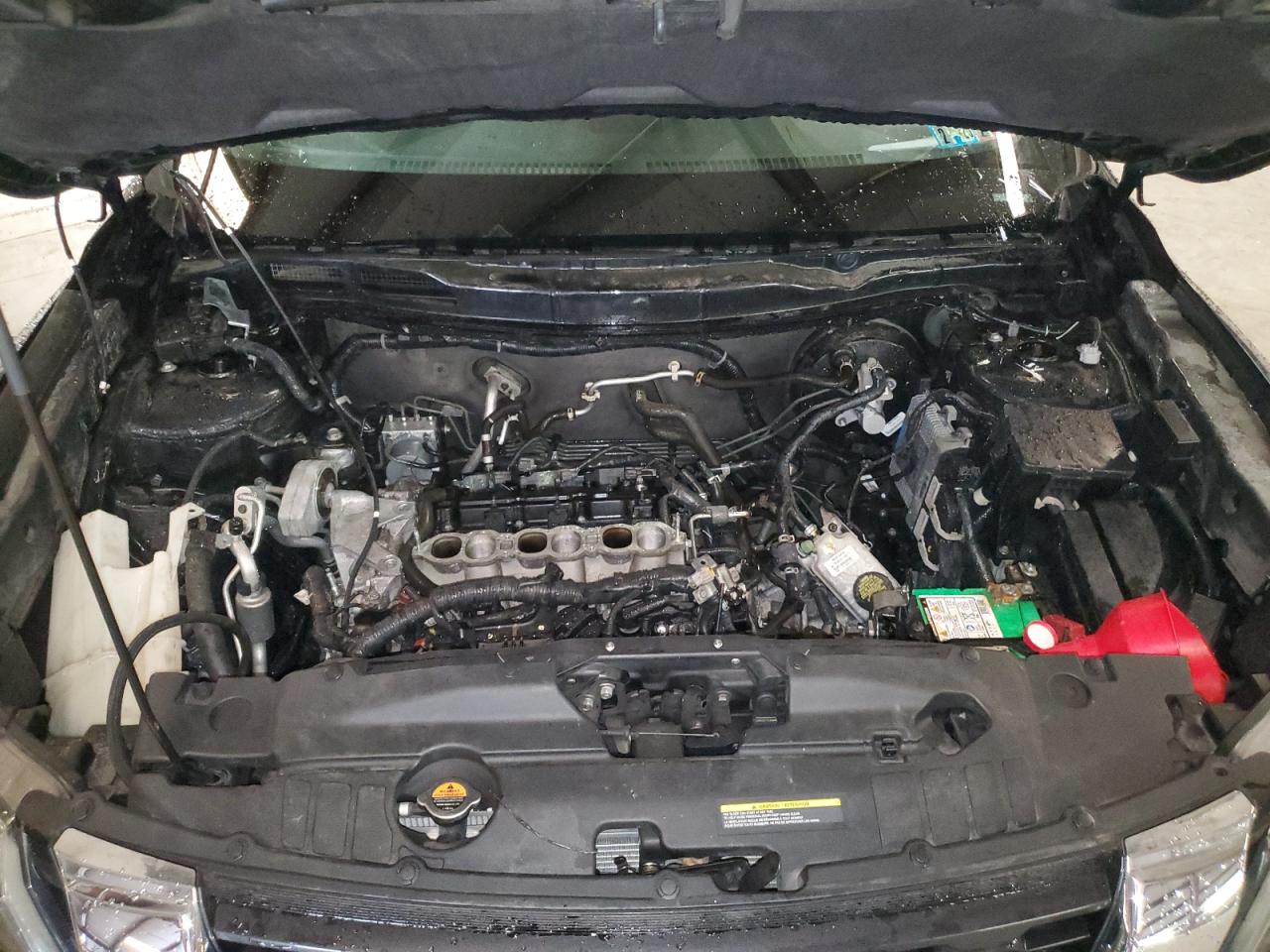 Nissan Pathfinder S Image 10