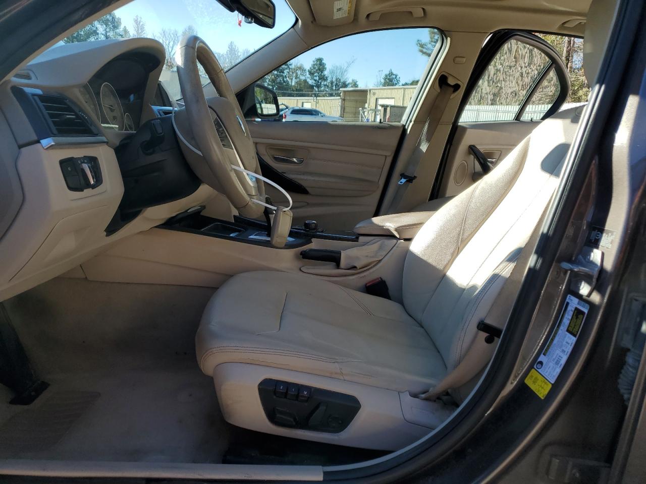 BMW 3 Series I Image 6