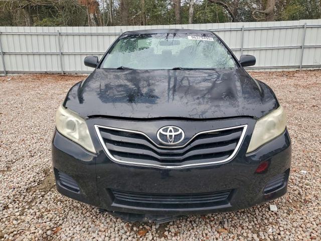 Toyota Camry Base Image 3