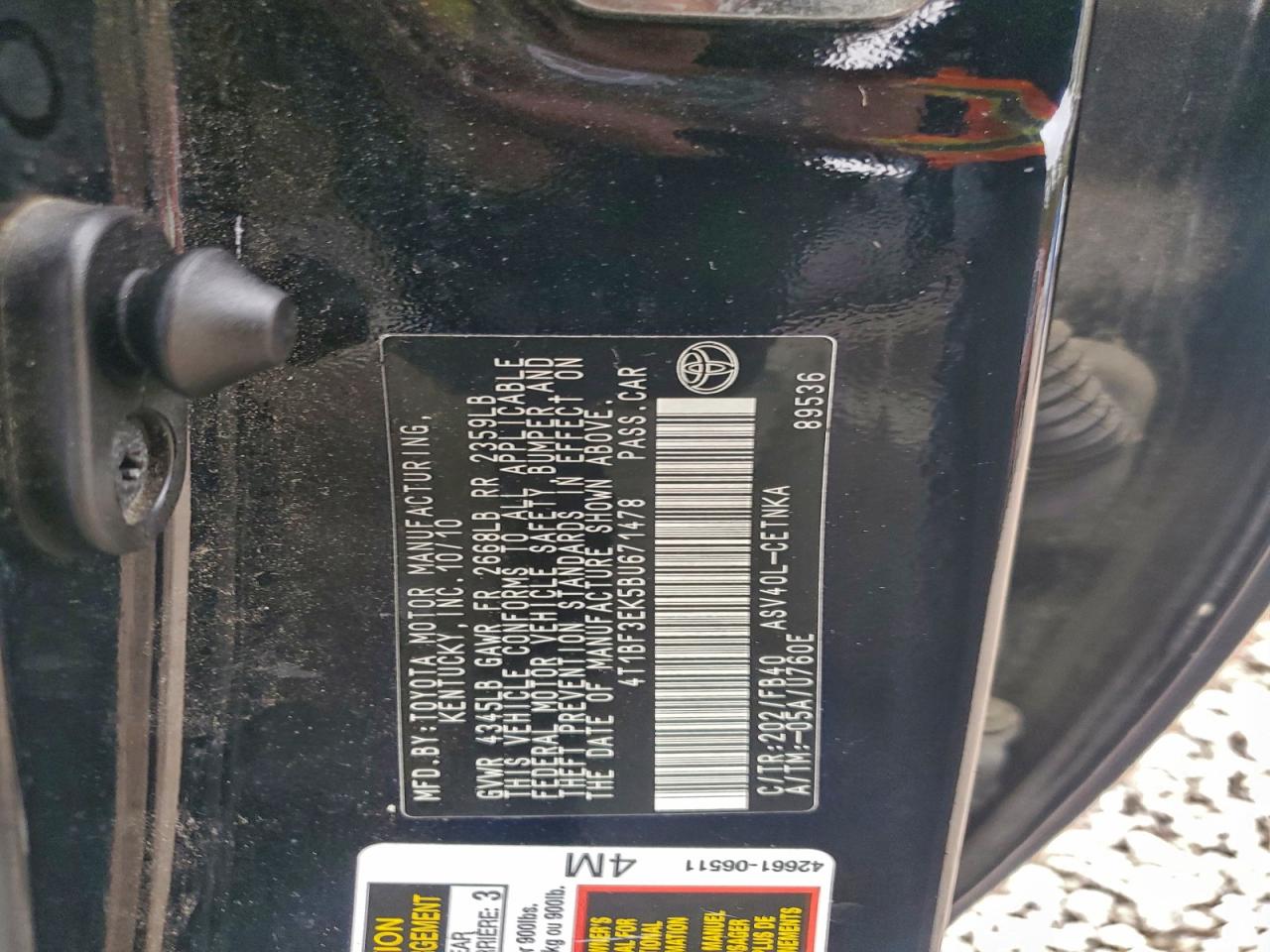 Toyota Camry Base Image 10