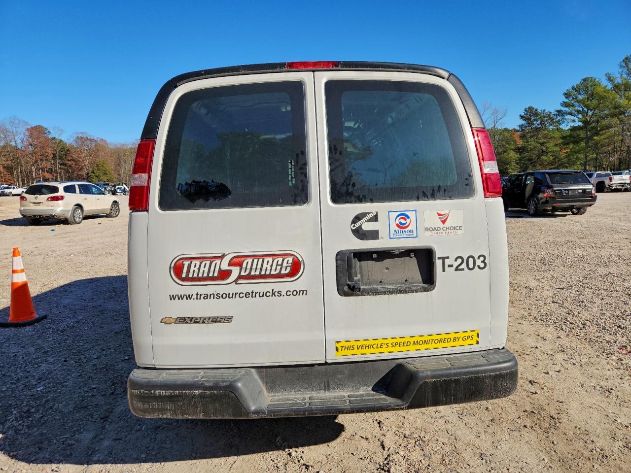 Chevrolet Express Image 3