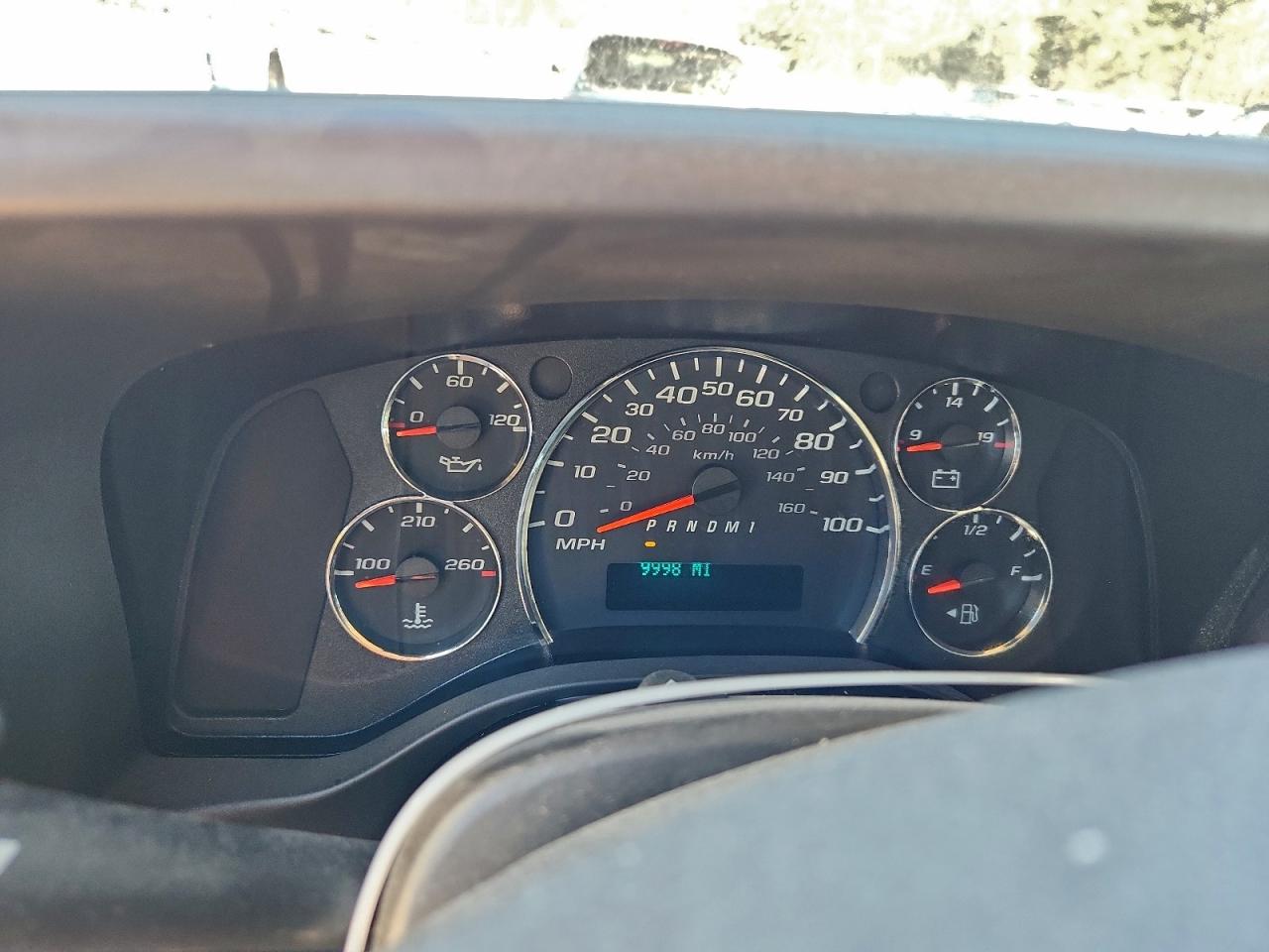 Chevrolet Express Image 14