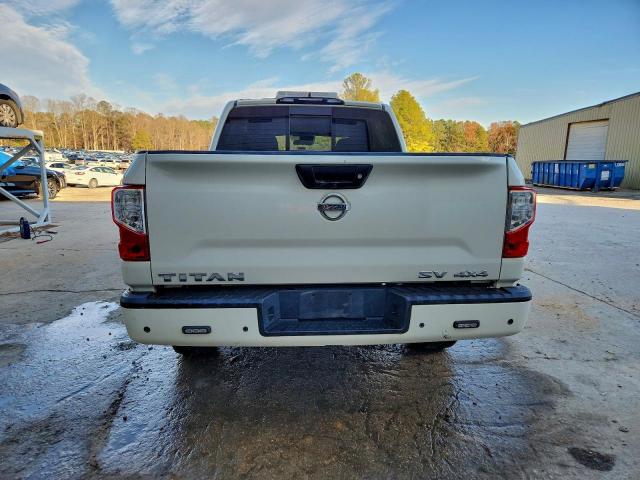 Nissan Titan S Image 13