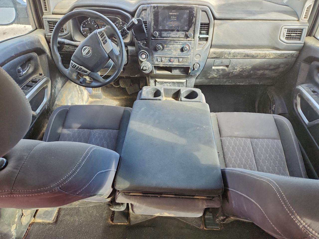 Nissan Titan S Image 11