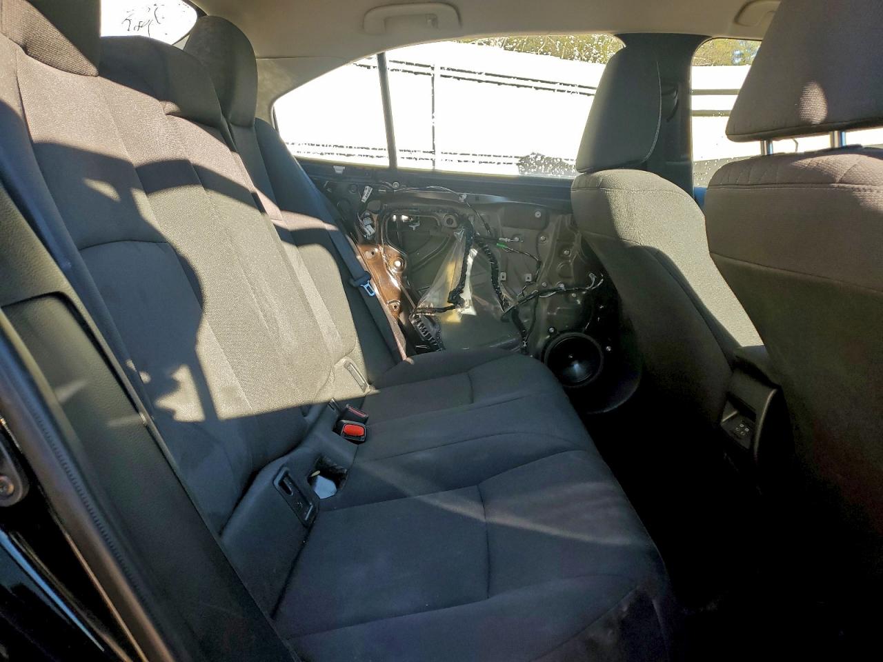 Toyota Corolla Le Image 10