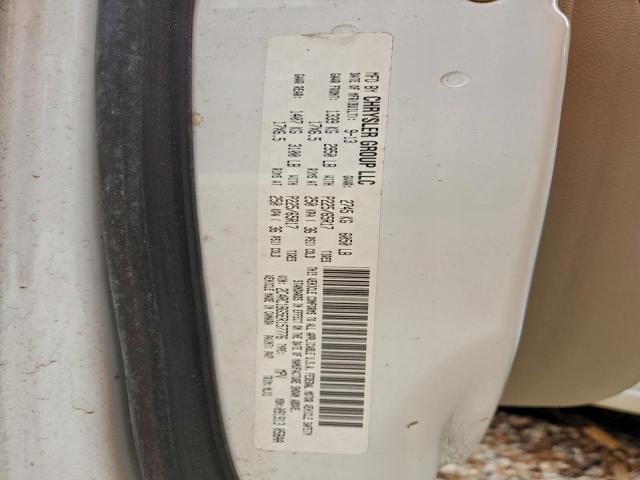 Chrysler Minivan Touring Image 7