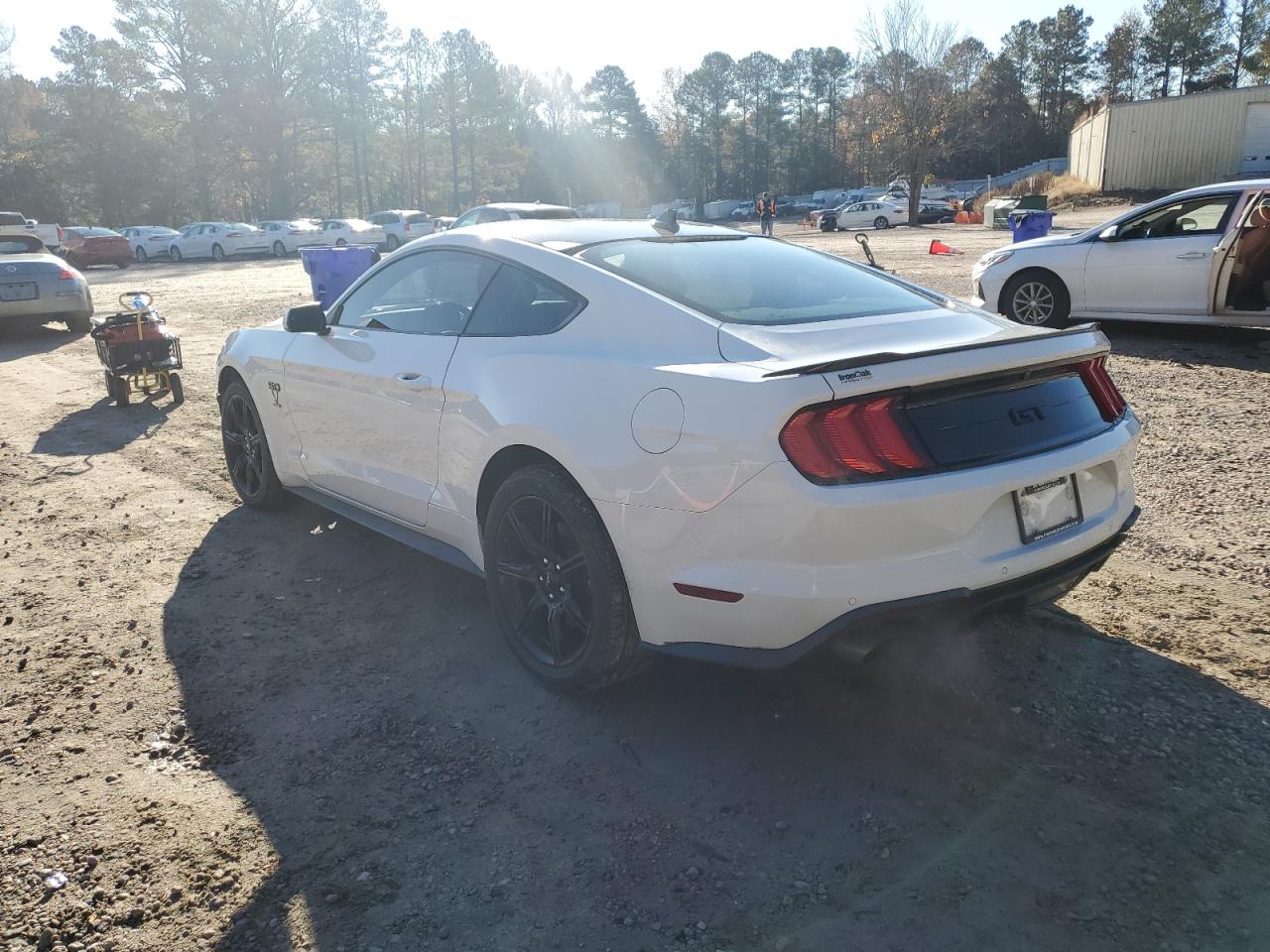 Ford Mustang Gt Image 2