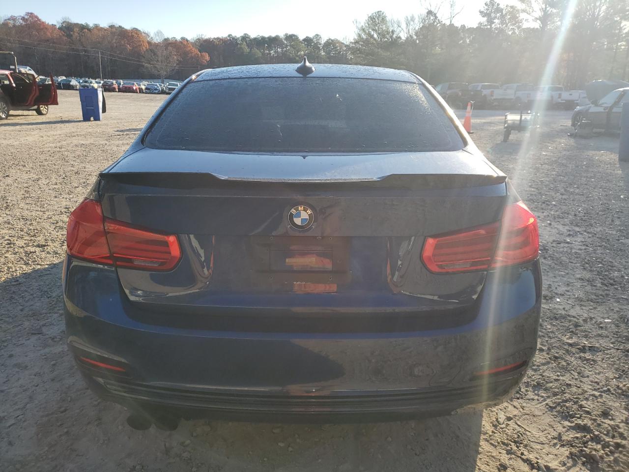 BMW 3 Series I Image 10