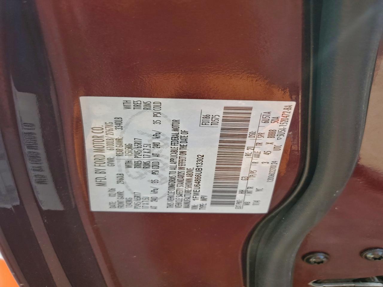 Ford Explorer Eddie Bauer Image 3