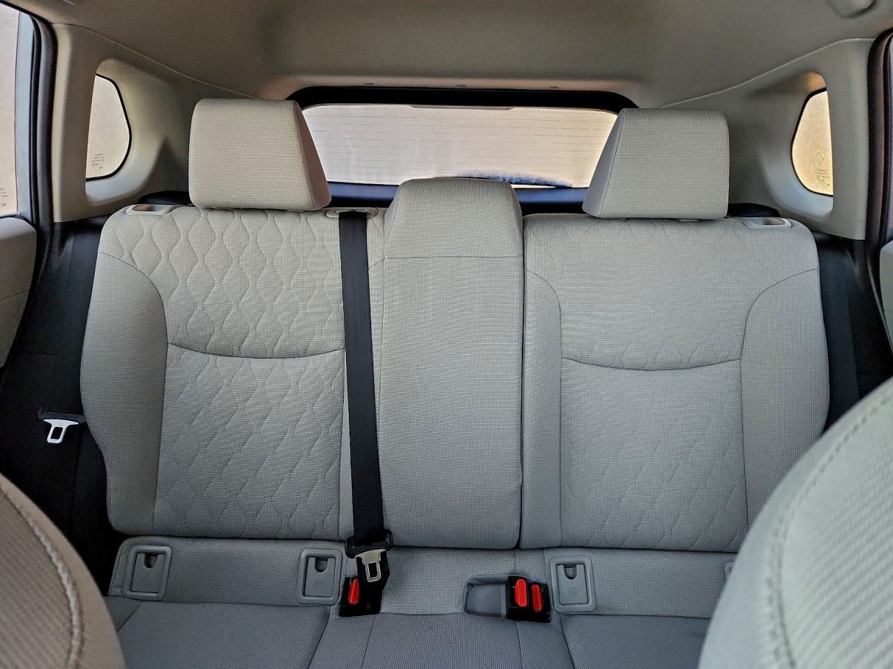 Toyota Corolla Le Image 11