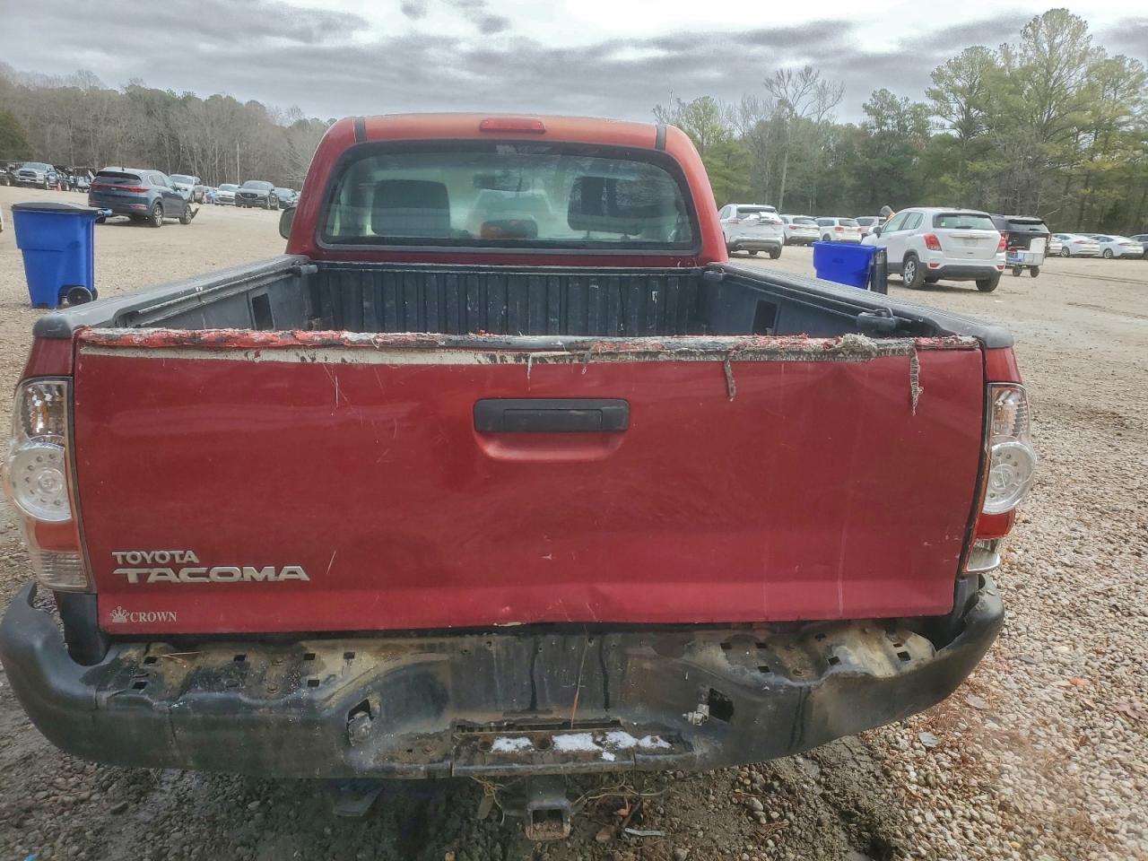 Toyota Tacoma Image 3