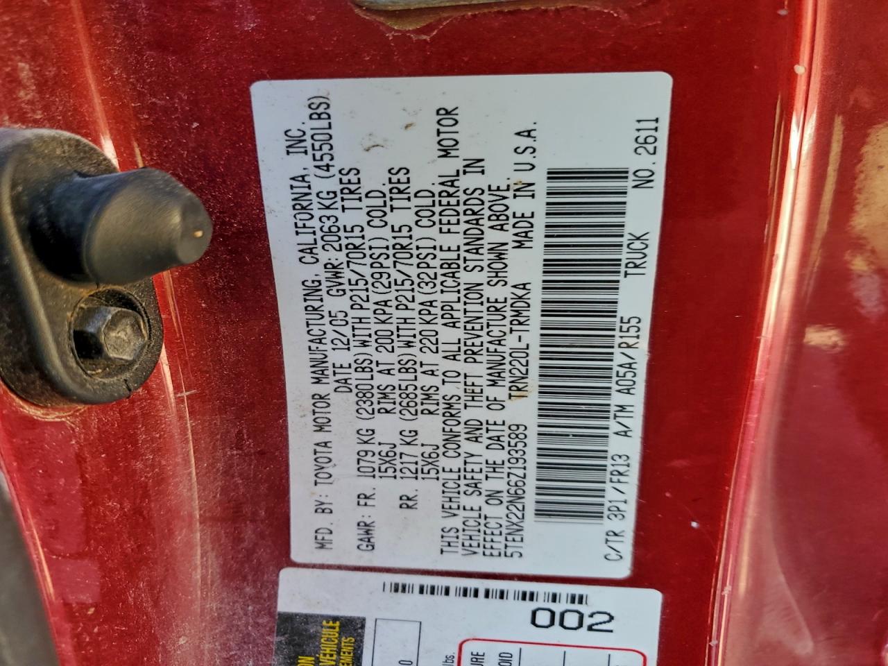 Toyota Tacoma Image 9