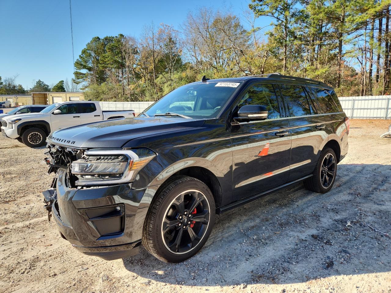 Ford Expedition Limited Image 1