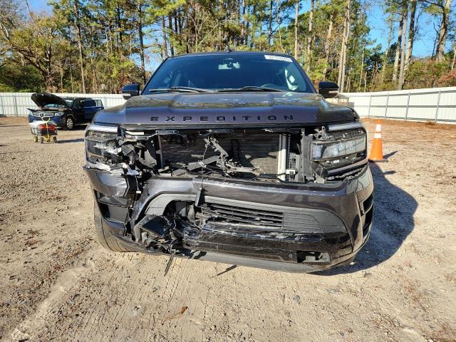 Ford Expedition Limited Image 10