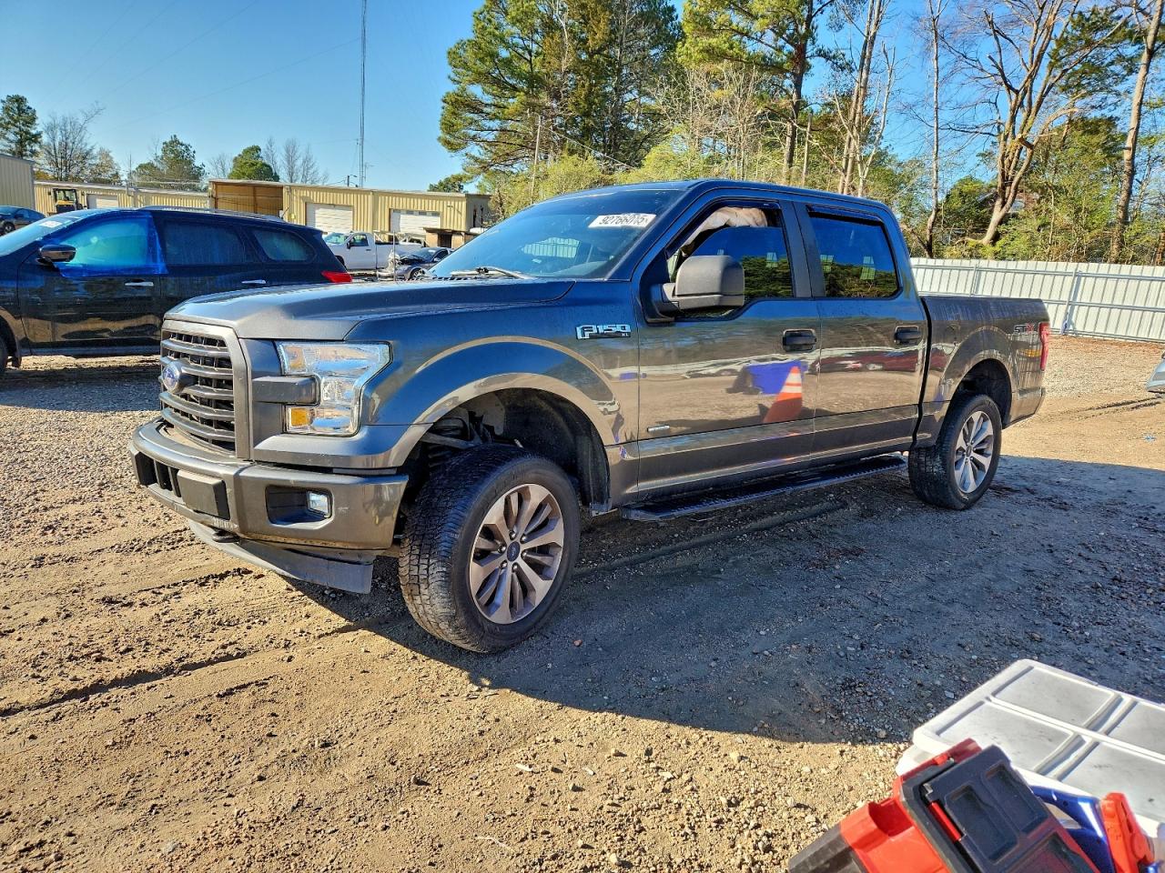 Ford F-150 Supercrew Image 1