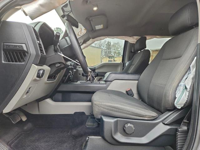 Ford F-150 Supercrew Image 6