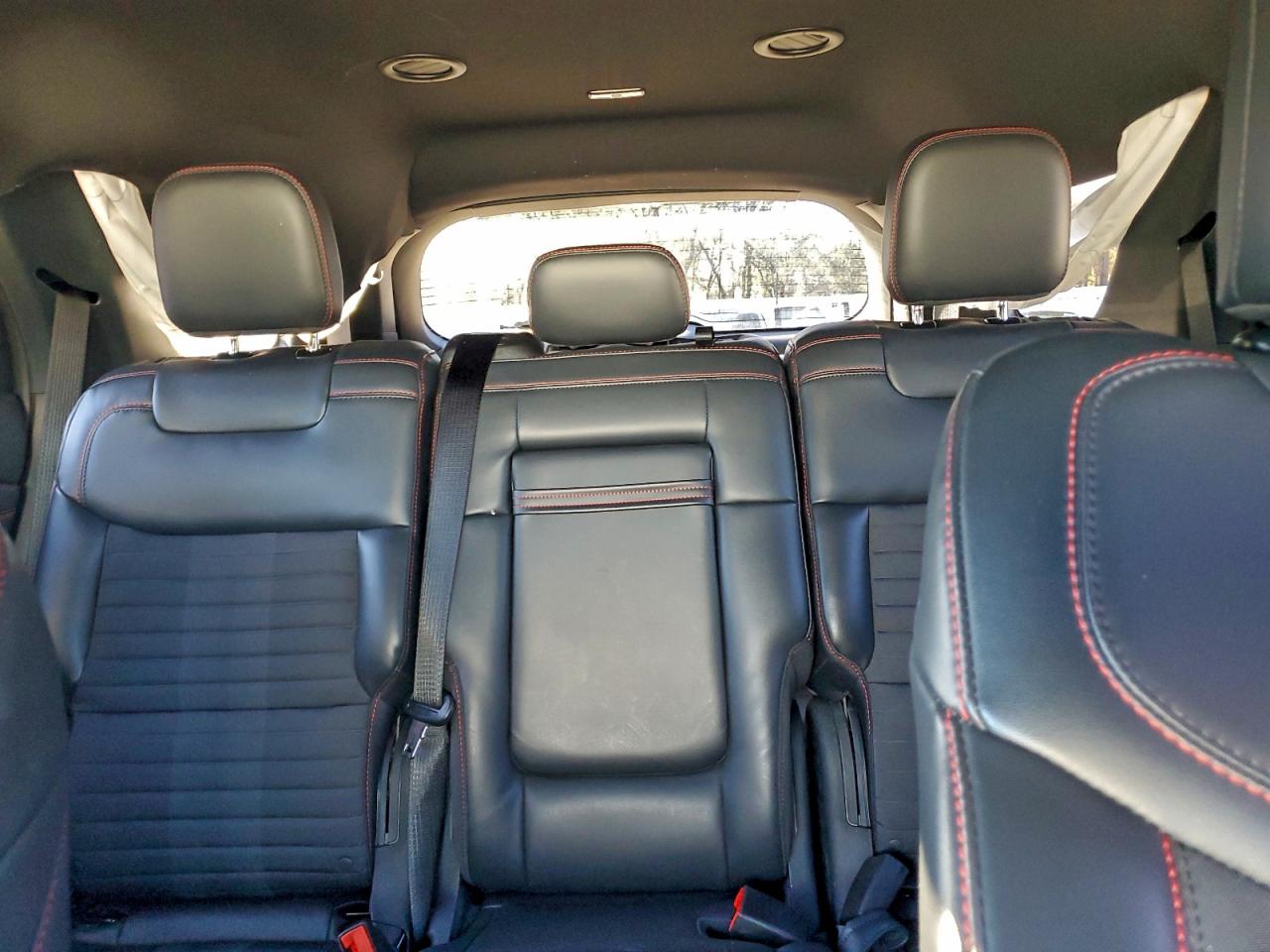 Ford Explorer St-line Image 5