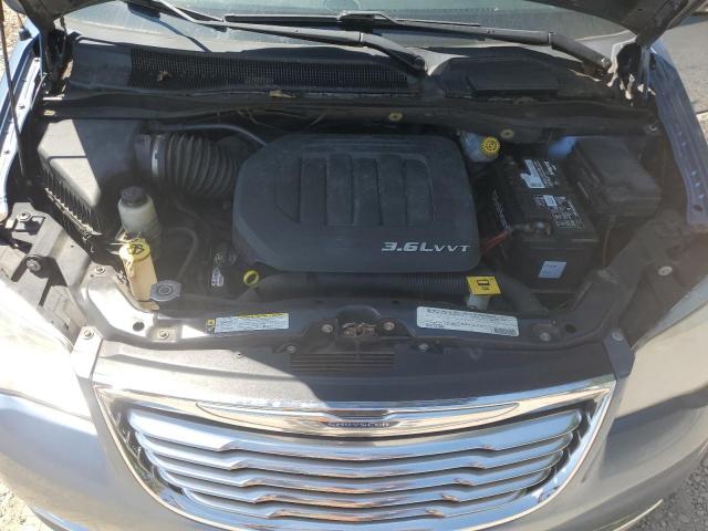 Chrysler Minivan Touring L Image 6