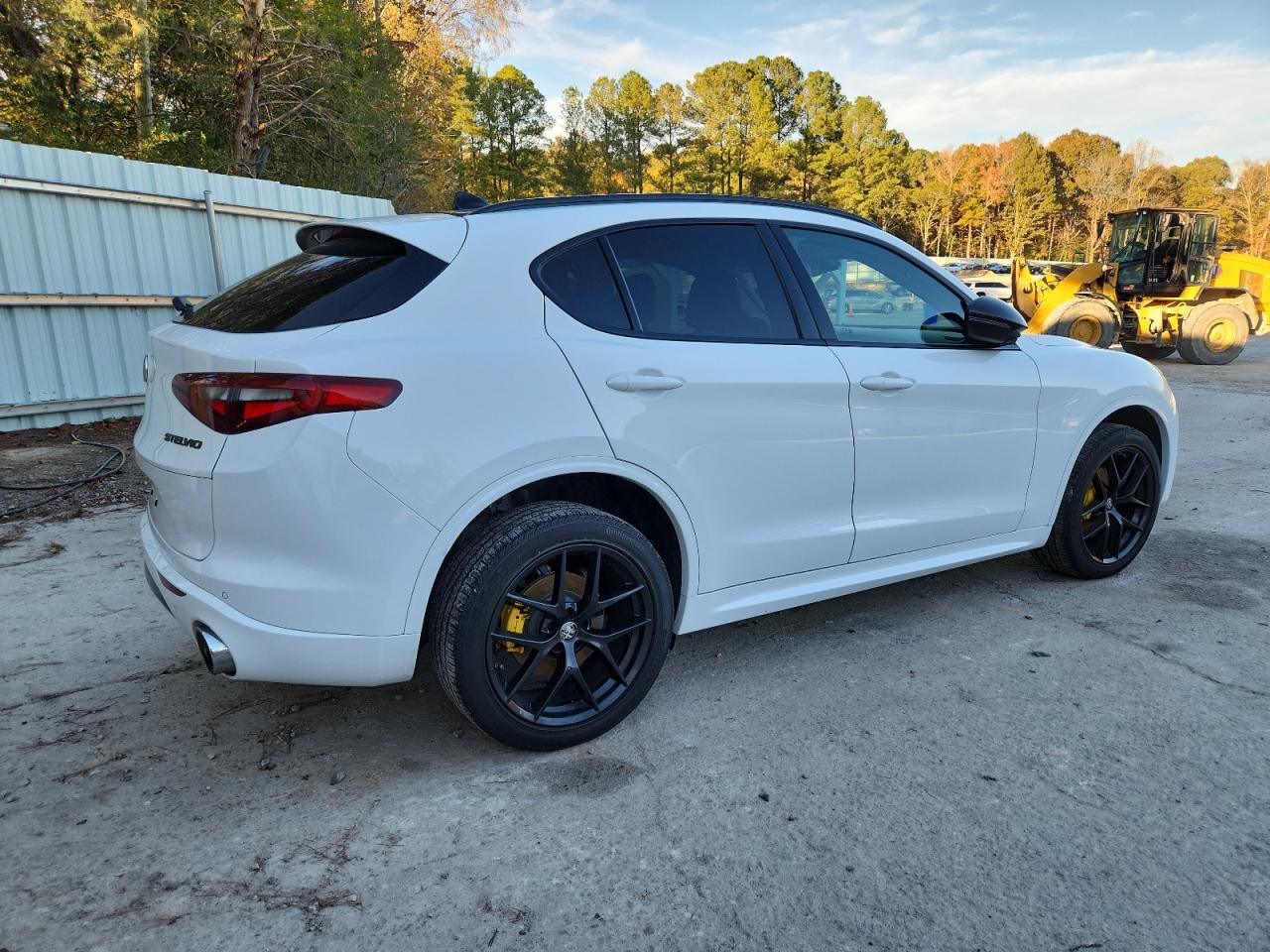 Alfa Romeo Stelvio Ti Image 6