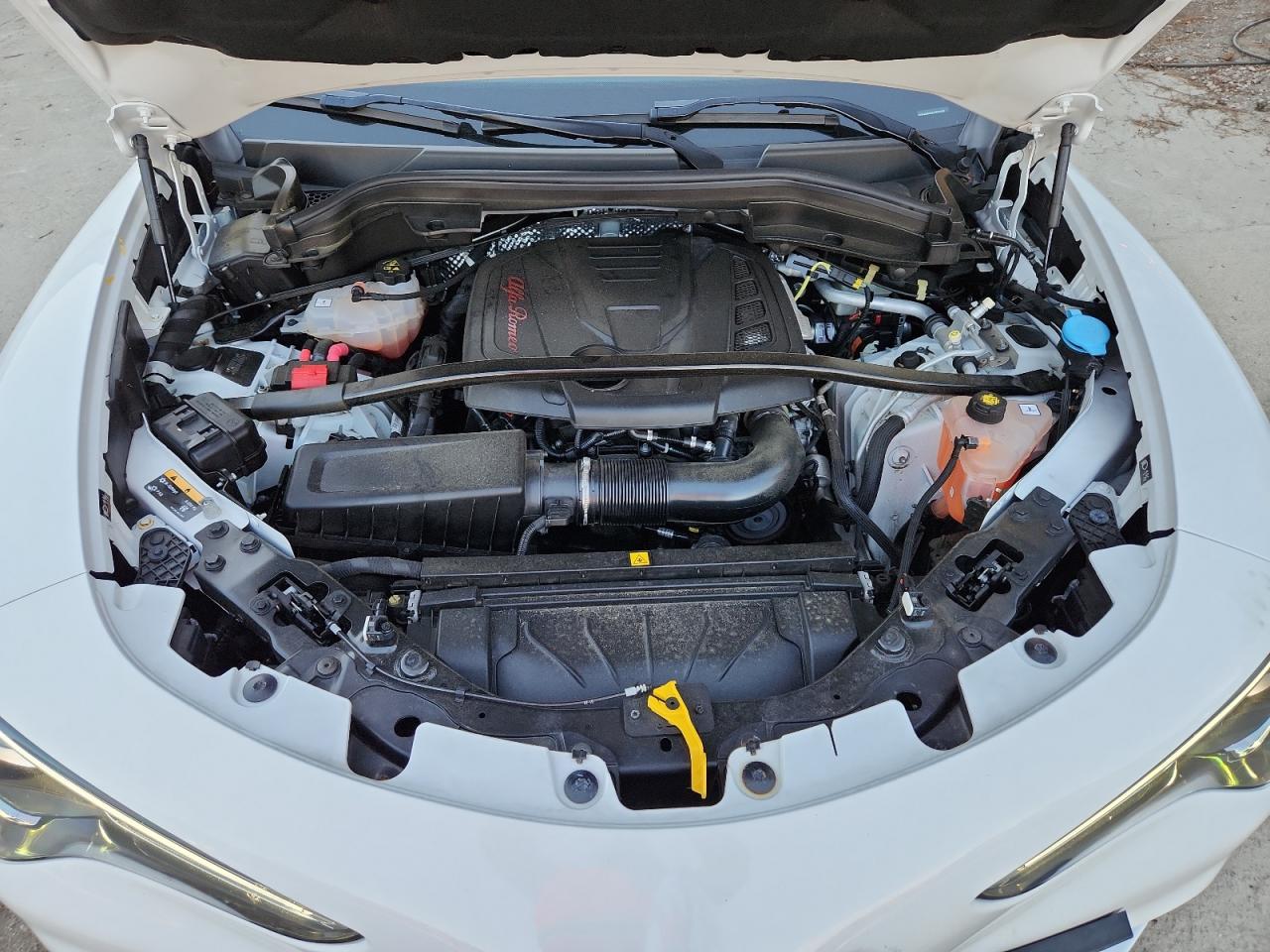 Alfa Romeo Stelvio Ti Image 11