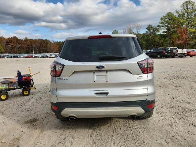Ford Escape Se Image 8