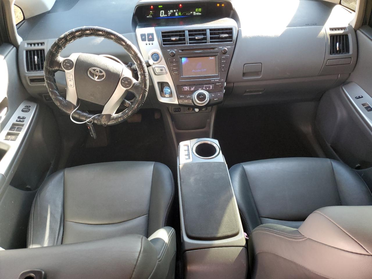 Toyota Prius Image 8