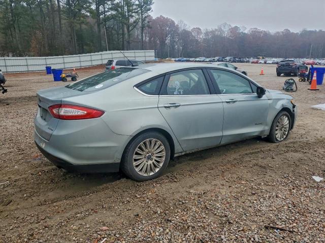 Ford Fusion S Hybrid Image 2