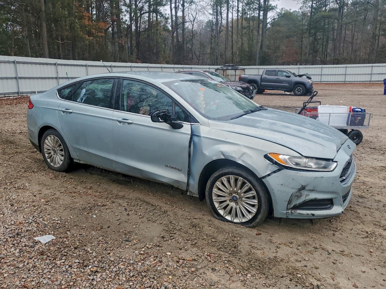 Ford Fusion S Hybrid Image 6