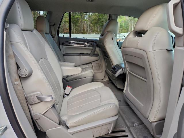 Buick Enclave Image 12
