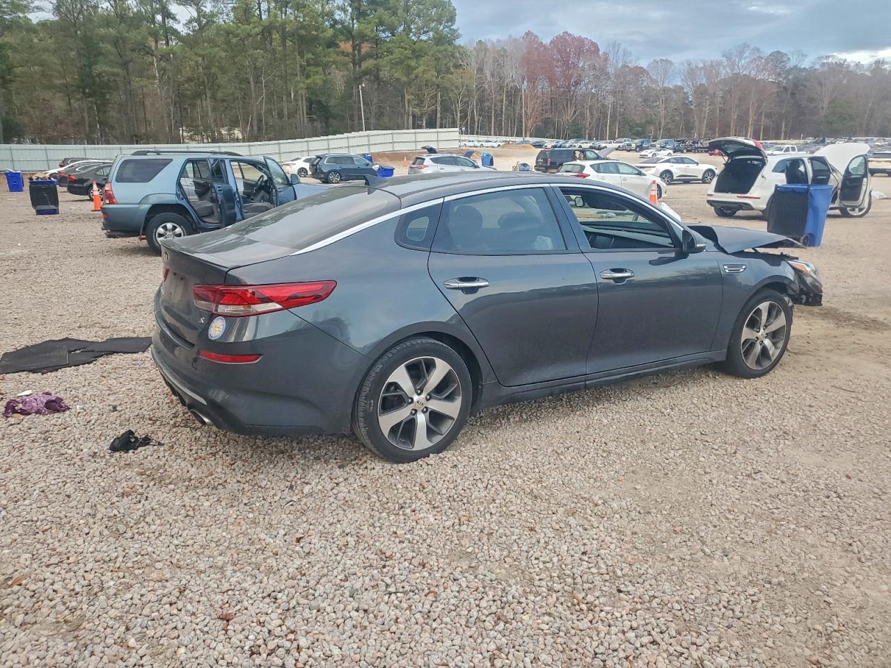 Kia Optima Lx Image 2