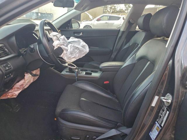 Kia Optima Lx Image 10