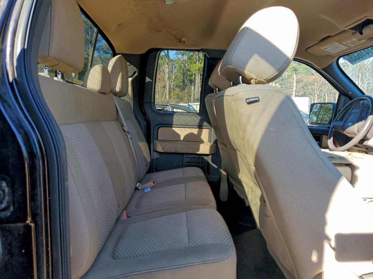 Ford F-150 Super Cab Image 6