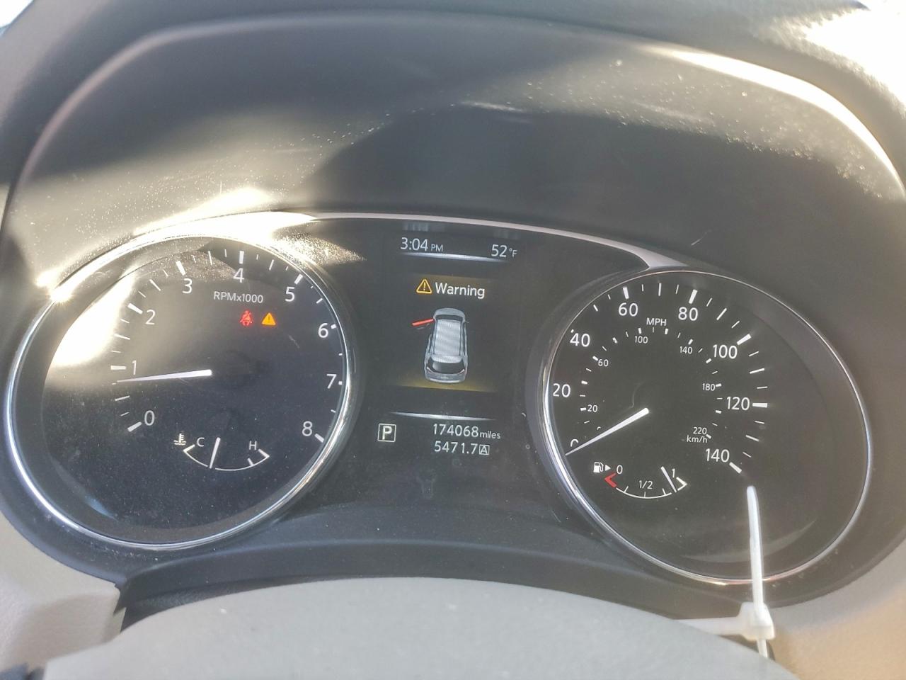 Nissan Rogue S Image 2