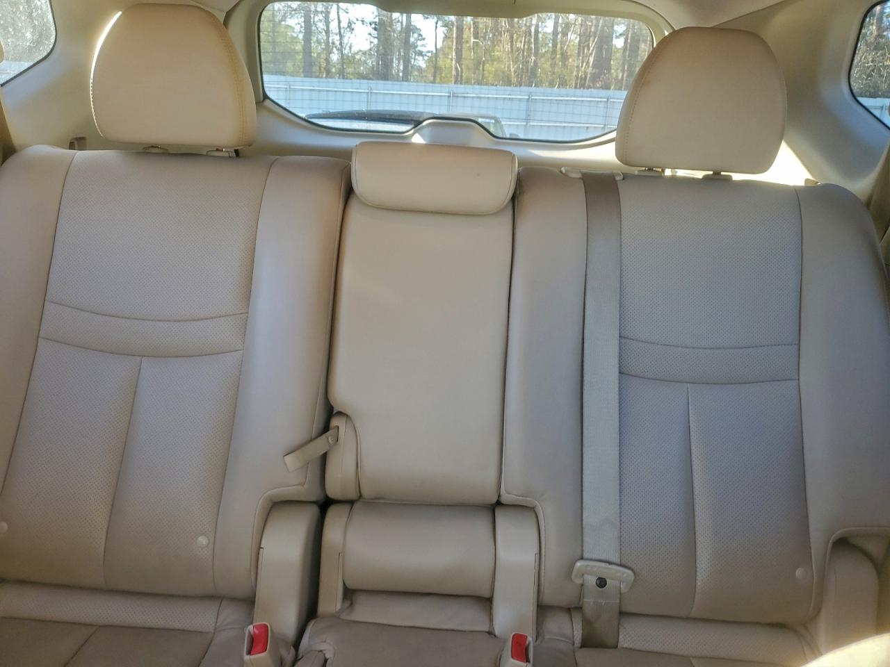 Nissan Rogue S Image 8