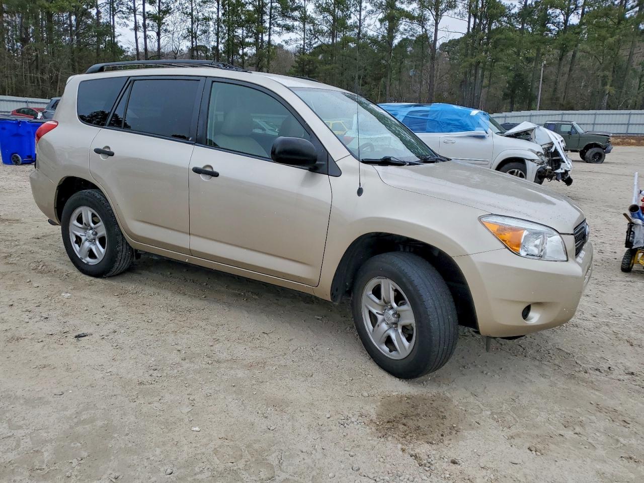 Toyota RAV4 Image 11