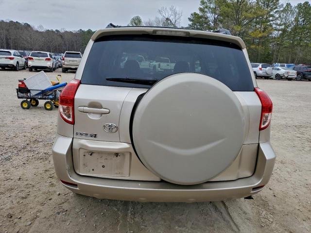 Toyota RAV4 Image 12