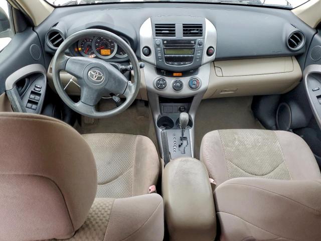Toyota RAV4 Image 6