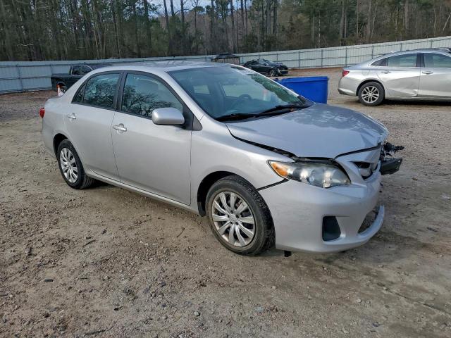 Toyota Corolla Base Image 4