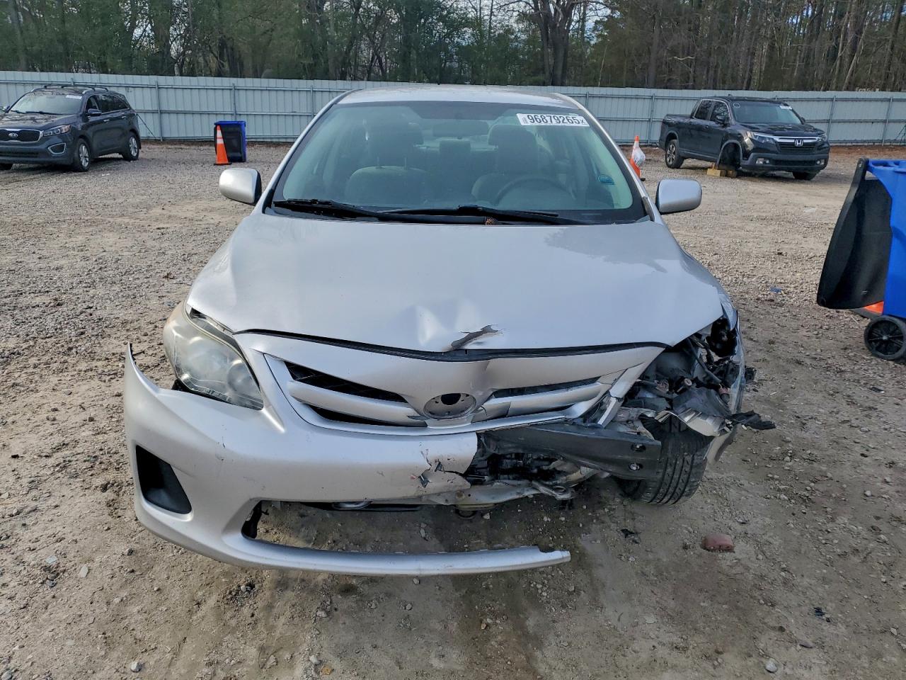 Toyota Corolla Base Image 12