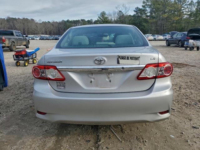 Toyota Corolla Base Image 11