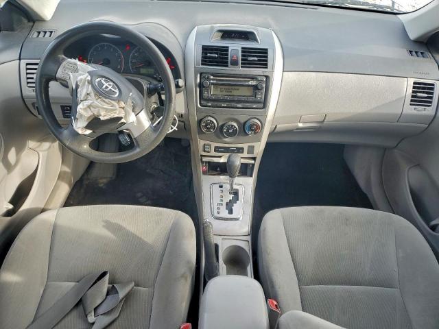 Toyota Corolla Base Image 3