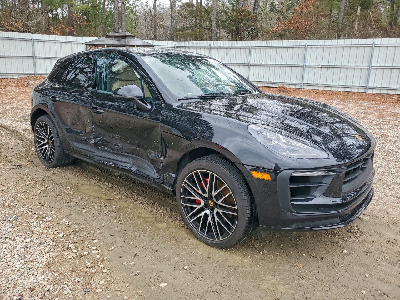 Porsche Macan S Image 9