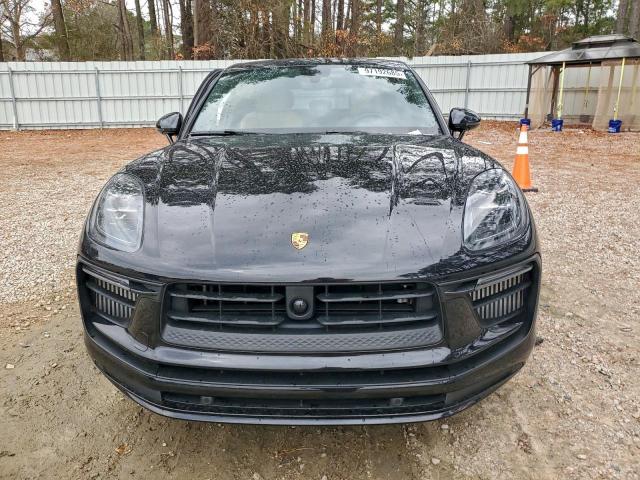 Porsche Macan S Image 5