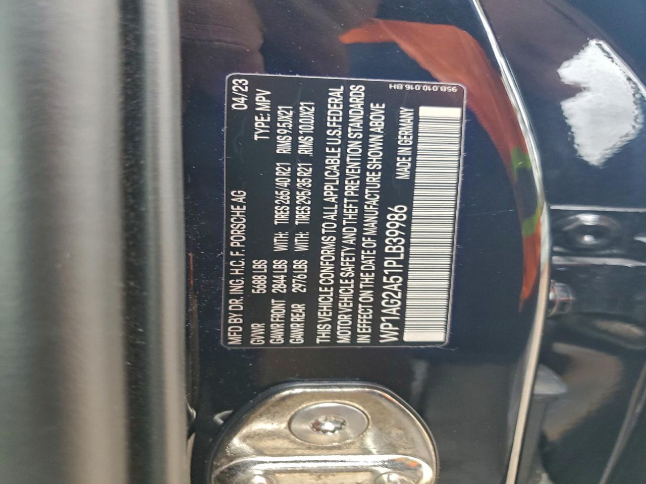 Porsche Macan S Image 8