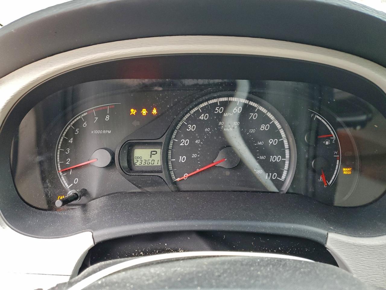 Toyota Sienna Le Image 12