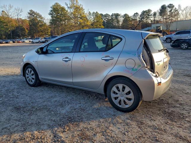 Toyota Prius Image 6